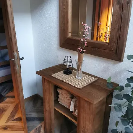 فندق Apartma Kacwa 3*