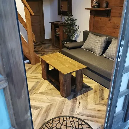 Apartma Kacwa بيت للعطل كوباريد