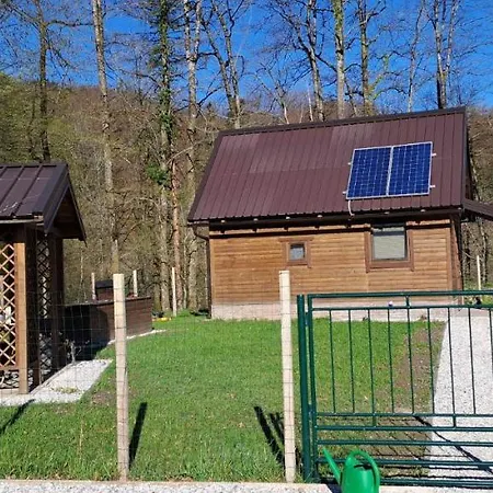 Apartma Kacwa فندق 3*